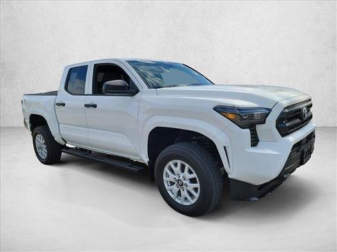Used 2024 Toyota Tacoma SR RWD image 3