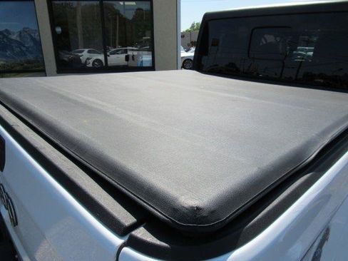 Used 2020 Jeep Gladiator Overland AWD/4WD image 42