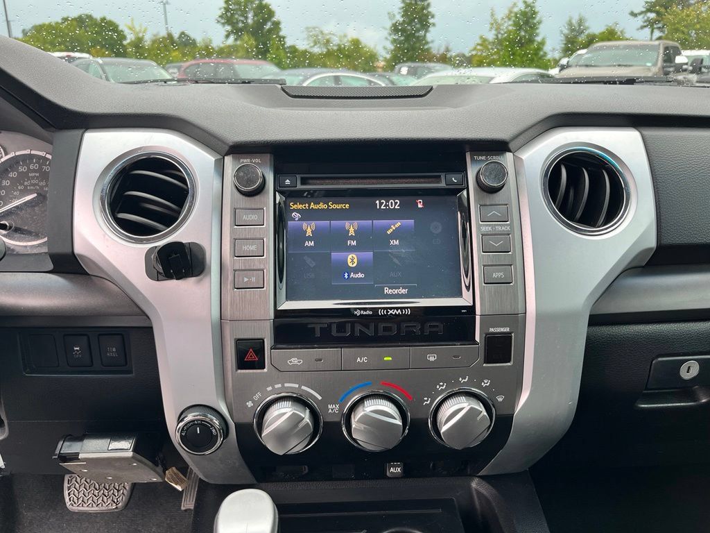 Used 2015 Toyota Tundra SR5 w/ TRD Off Road Package AWD/4WD image 18