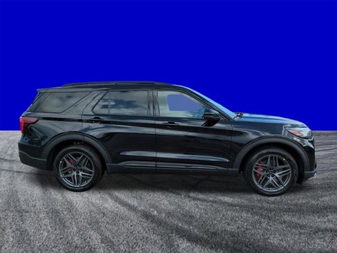 New 2026 Ford Explorer ST RWD image 3