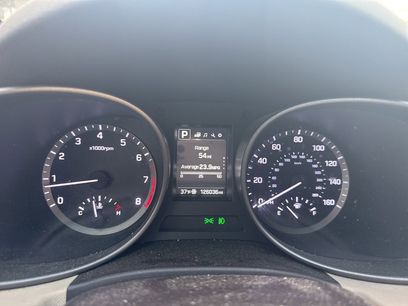 Used 2018 Hyundai Santa Fe Sport w/ 2.4L Value Package 02