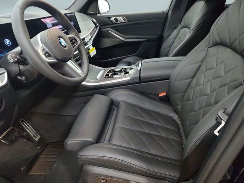 Used 2026 BMW X5 xDrive40i w/ M Sport Package image 5