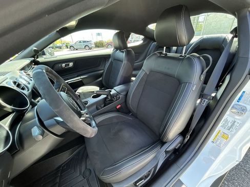 Used 2018 Ford Mustang Shelby GT350 w/ Convenience Package RWD image 14