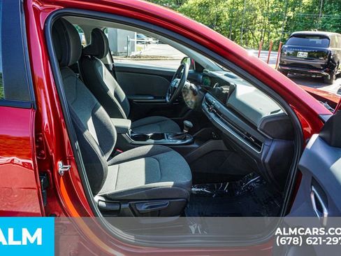 Used 2025 Kia K4 FWD image 23