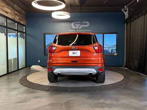 Used 2019 Ford Escape SE FWD image 4