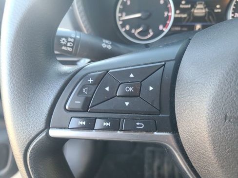 Used 2025 Nissan Sentra SV image 20