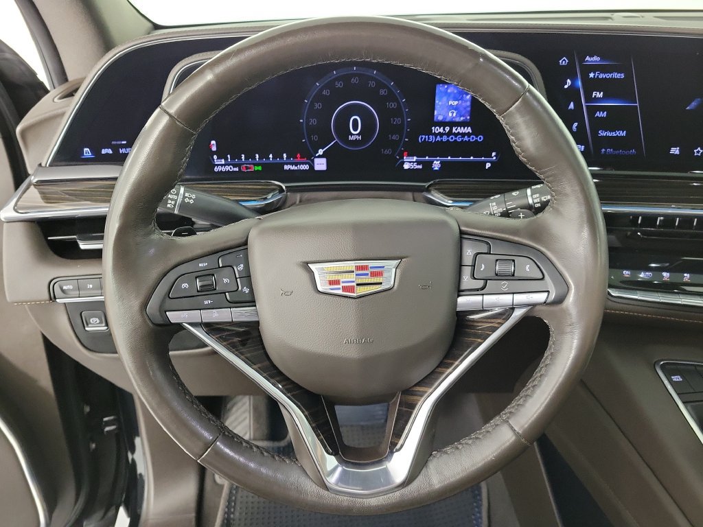 Used 2022 Cadillac Escalade Premium Luxury AWD/4WD image 23