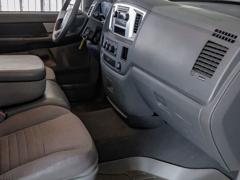 Used 2008 Dodge Ram 1500 Truck SLT image 12