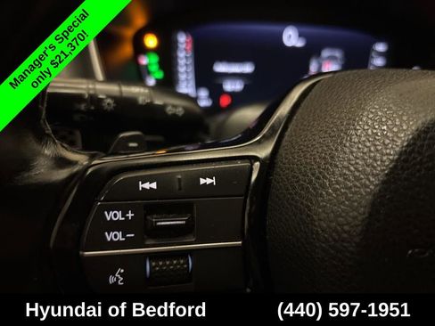 Used 2022 Honda Civic Touring image 16