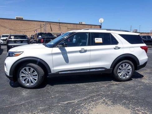 Certified 2023 Ford Explorer Limited w/ Hybrid Equipment Group 310A AWD/4WD image 4