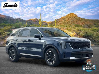 Certified 2025 Kia Sorento S w/ Panoramic Sunroof Package