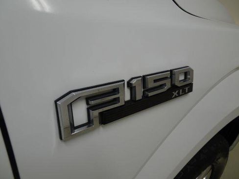 Used 2018 Ford F150 XLT w/ Equipment Group 302A Luxury AWD/4WD image 11