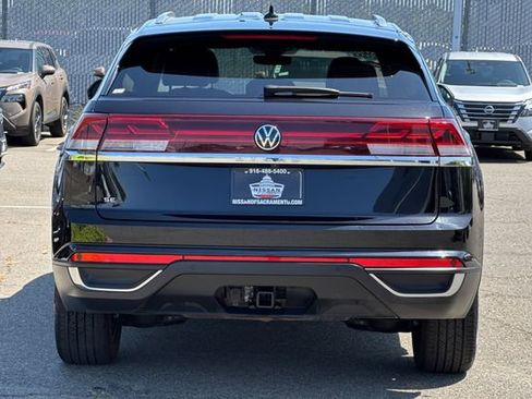 Used 2024 Volkswagen Atlas Cross Sport SE image 5