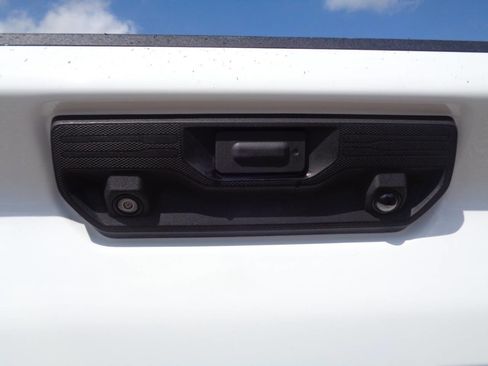 Used 2022 Chevrolet Silverado 2500 LT w/ Fleet Comfort Package image 10