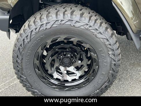 New 2025 Ford Bronco Raptor w/ Interior Carbon Fiber Pack AWD/4WD image 11