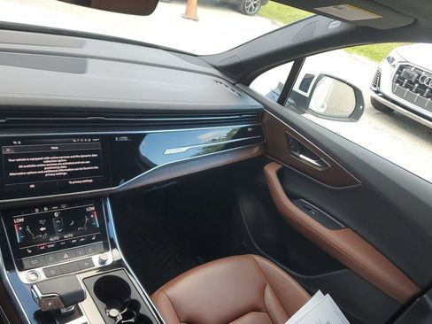 Certified 2025 Audi Q7 3.0T Premium Plus AWD/4WD image 22