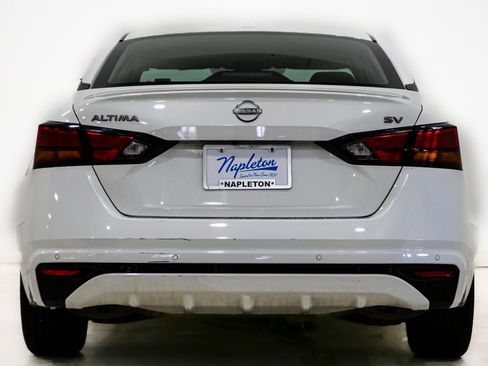 Used 2023 Nissan Altima 2.5 SV image 7