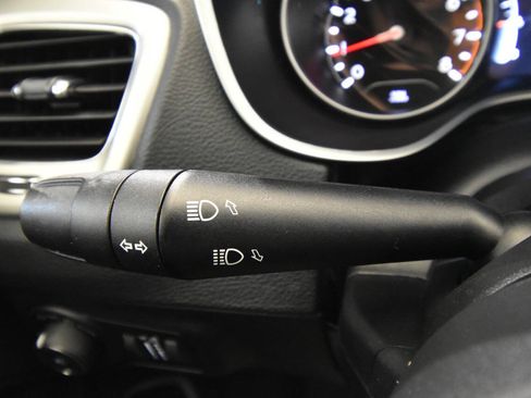 Used 2019 Jeep Compass Latitude w/ Popular Equipment Group AWD/4WD image 27