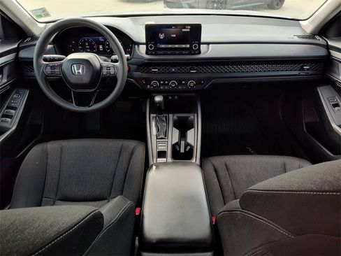 Used 2023 Honda Accord EX image 26
