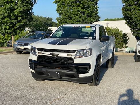 Used 2022 Chevrolet Colorado LT w/ Fleet Safety Package RWD image 3