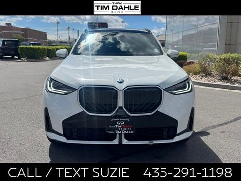 Used 2025 BMW X3 xDrive30i w/ Premium Package AWD/4WD image 4