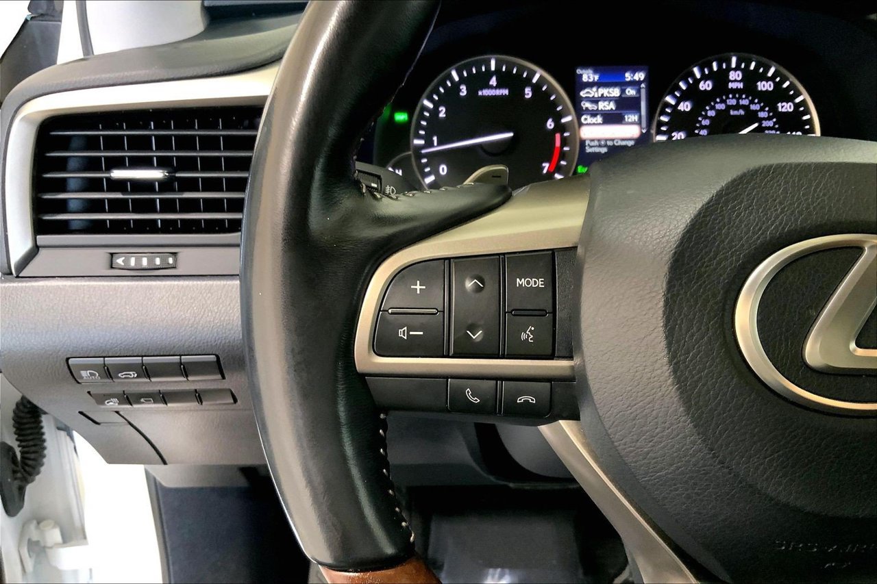 Used 2022 Lexus RX 350L FWD w/ Premium Package image 21