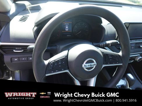 Used 2022 Nissan Altima 2.5 S image 12