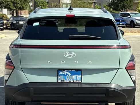 Used 2024 Hyundai Kona SEL FWD image 5