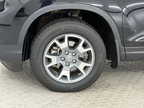 Used 2023 Honda Passport TrailSport image 12