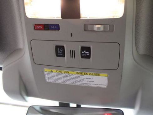 Used 2017 Subaru Crosstrek 2.0i Premium image 20