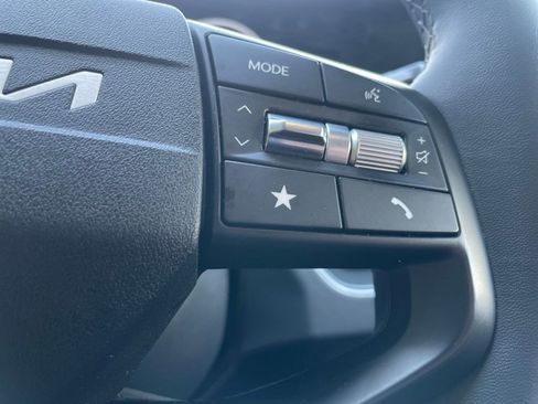 Certified 2025 Kia K4 EX image 12