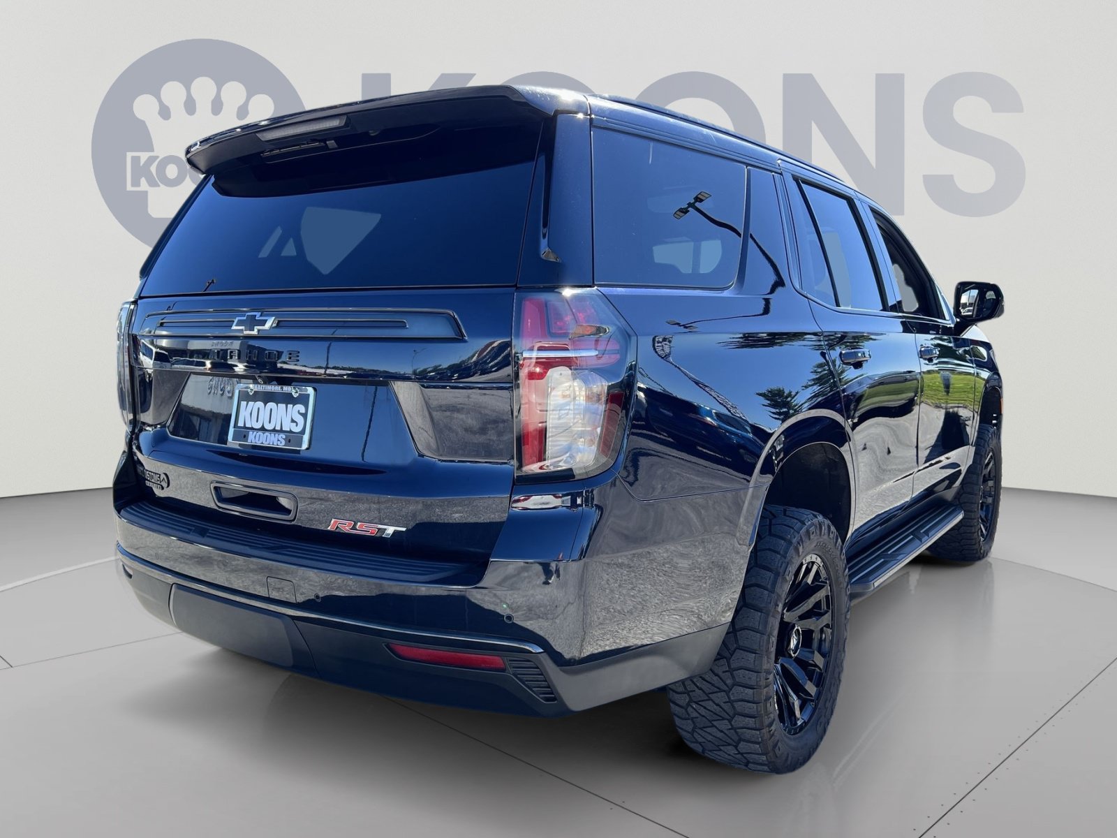 Used 2021 Chevrolet Tahoe RST w/ Luxury Package AWD/4WD image 7