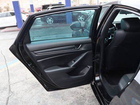 Used 2021 Honda Accord Sport image 12