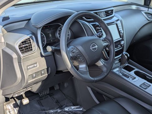 Certified 2024 Nissan Murano SV w/ SV Midnight Edition Package image 22