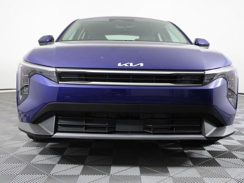 Used 2025 Kia K4 EX image 2