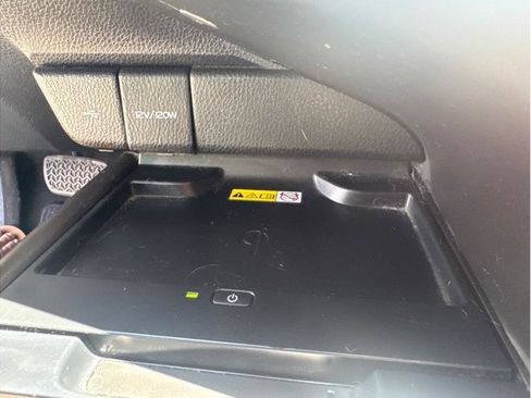 Used 2022 Toyota Camry XSE FWD image 15