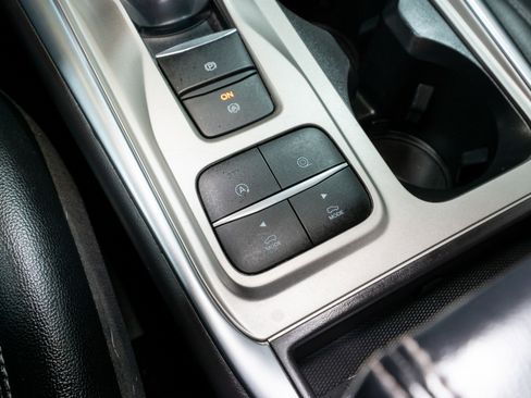 Used 2024 Ford Explorer Limited w/ Limited Technology Package image 25