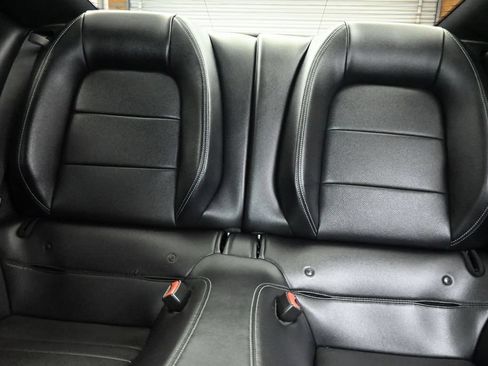 Used 2016 Ford Mustang GT Premium w/ Equipment Group 401A RWD image 30