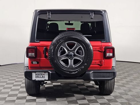 Used 2022 Jeep Wrangler Sport AWD/4WD image 4
