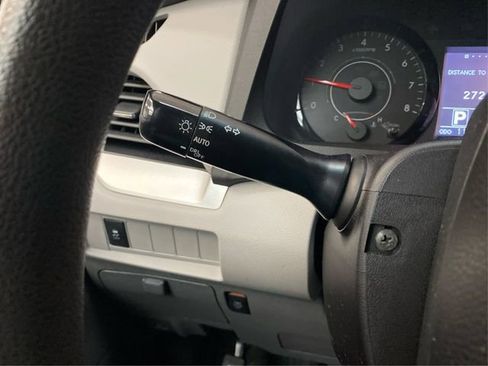 Used 2017 Toyota Sienna LE image 22