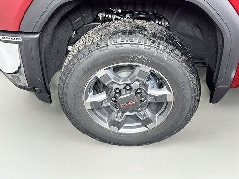 New 2026 GMC Sierra 3500 SLT w/ SLT Convenience Package image 26