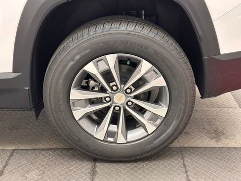 New 2026 Chevrolet Equinox LT FWD image 22