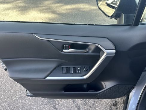 Certified 2025 Toyota RAV4 XLE image 10
