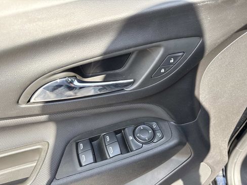 Used 2024 Chevrolet Equinox RS w/ RS Leather Package FWD image 18
