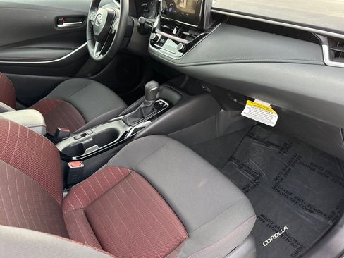 Certified 2025 Toyota Corolla SE image 14