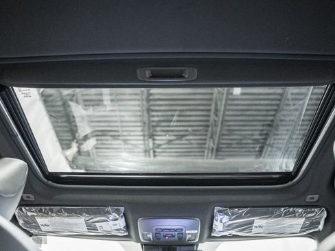 New 2026 Toyota Camry SE image 32