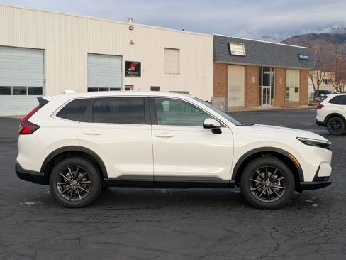 New 2026 Honda CR-V EX-L image 2