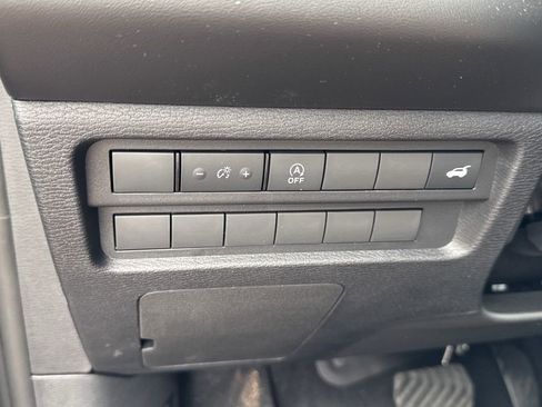 New 2026 Mitsubishi Outlander AWD image 19