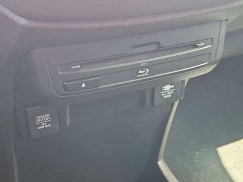 Used 2018 Honda Odyssey Touring image 22