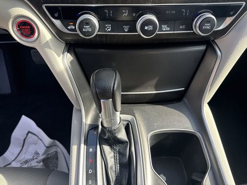 Used 2020 Honda Accord EX image 22